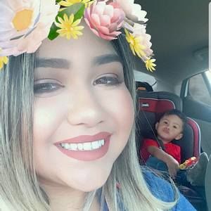 Meet your Posher, Mayra